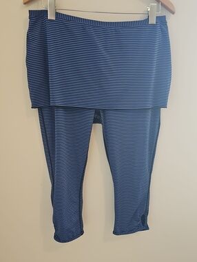 Prana Blue Striped‎ Skirted Leggings. Size Large